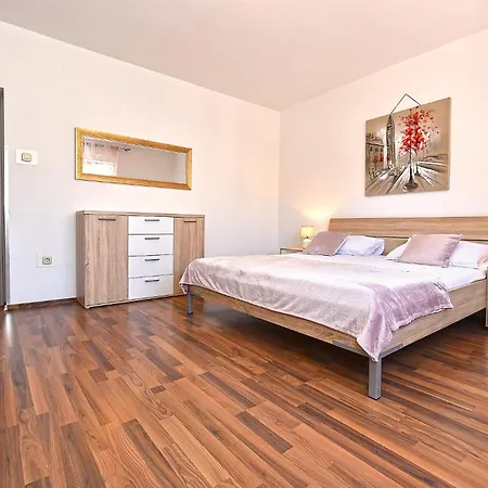 Danica 2321 Appartement Medulin
