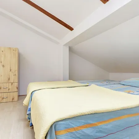 Danica Apartament *