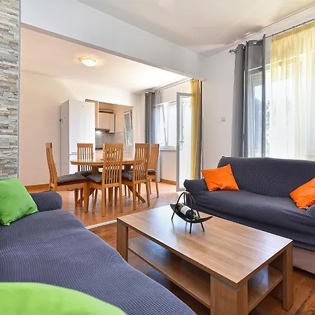 Apartment Danica 2321 Medulin